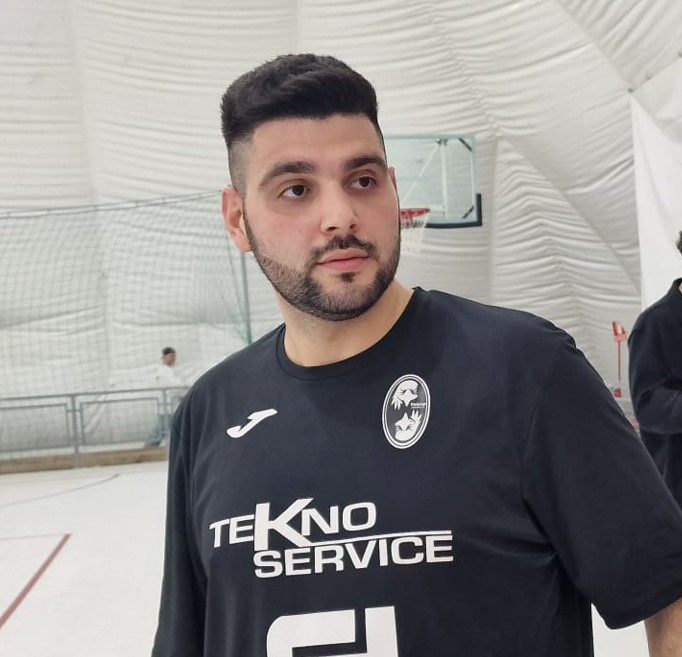 INTERVISTA AI PROTAGONISTI DELLA VITTORIA DEL CAMPIONATO CALCIO A5 – CACCAVALE VINCENZO